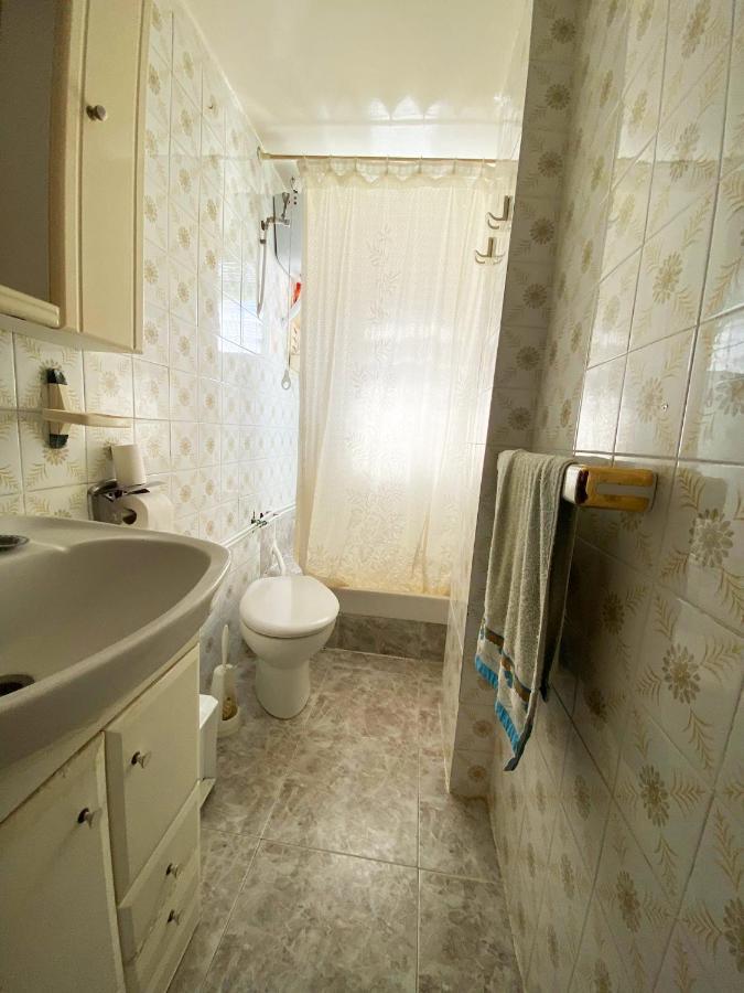 La Malvarrosa Beach Rooms In Shared Apartment Valencia Kültér fotó
