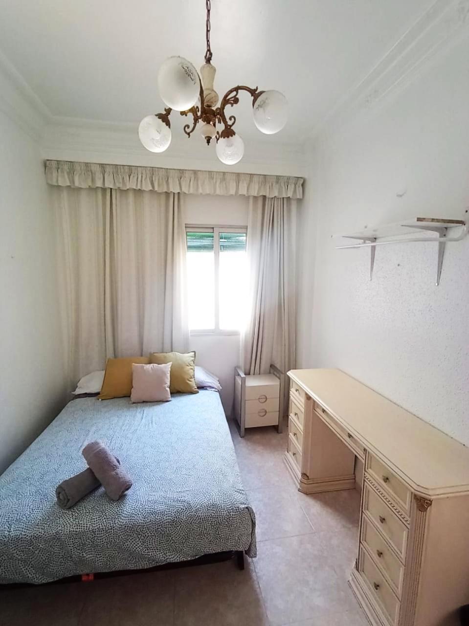 La Malvarrosa Beach Rooms In Shared Apartment Valencia Kültér fotó